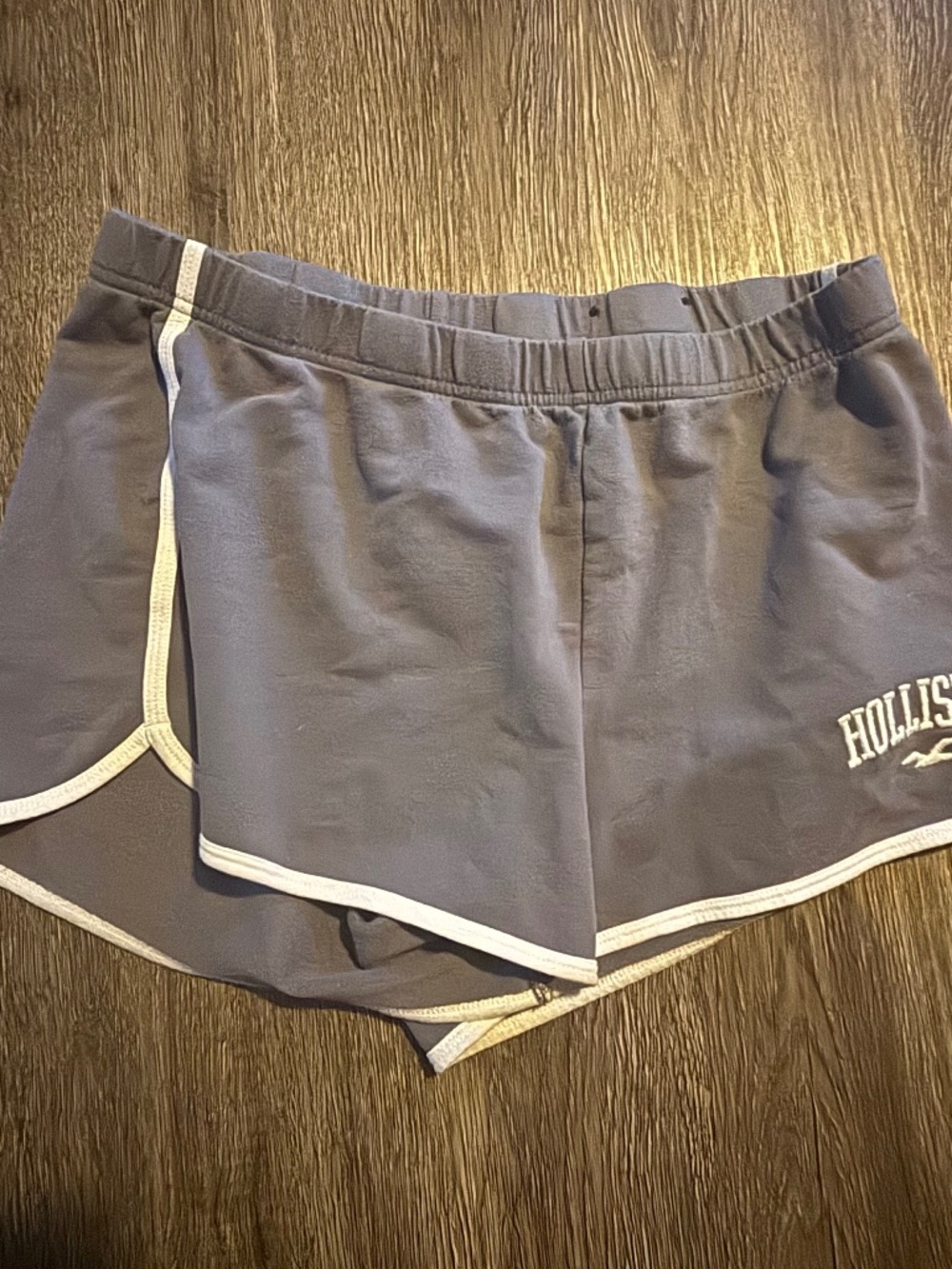 Grey white dolphin hem shorts athletic gray 00s high rise sporty cute lounge